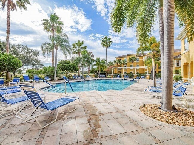 Foto del edificio - 5095 Fairways Cir