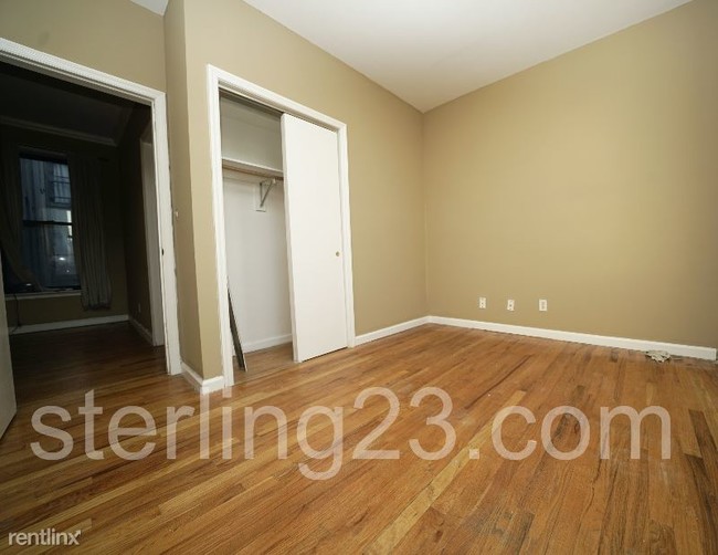 Building Photo - 3607 Steinway St