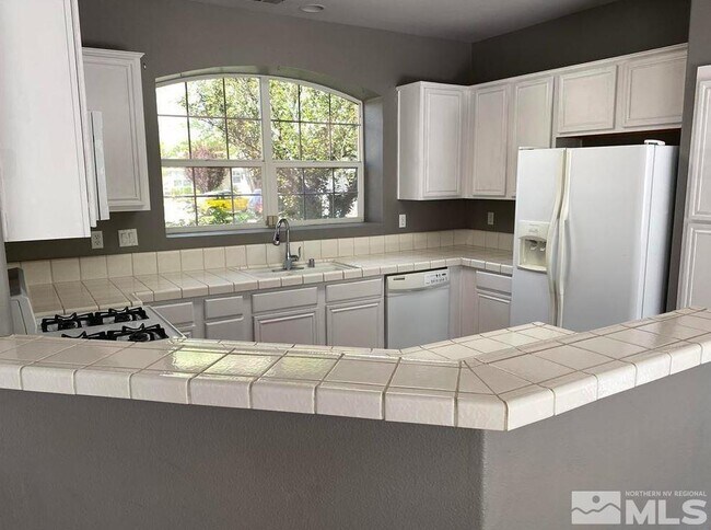 Foto del edificio - 9636 Truckee Meadows Pl