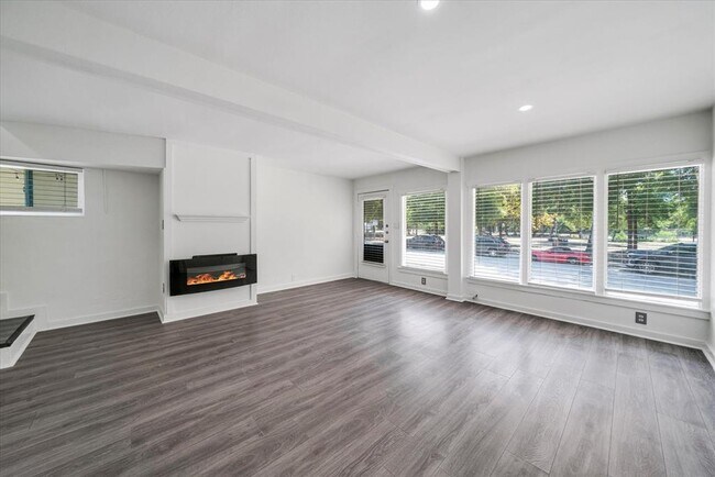 Foto del edificio - 2904 Harris Park Ave