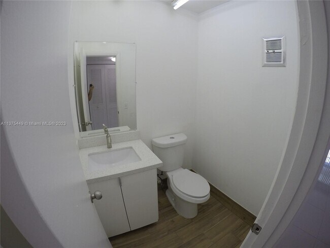 Building Photo - 3061 NW 47th Terrace