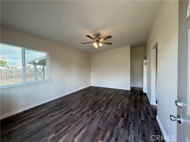 Foto del edificio - 5554 Riverside Dr