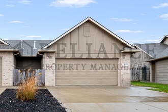 Building Photo - 3411 E Aster St