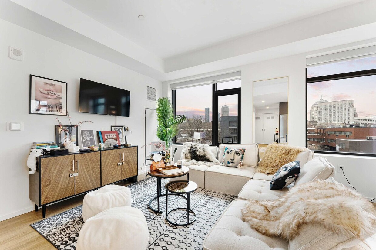 Foto principal - 345 Harrison Ave