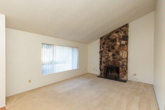 Foto del edificio - Single Story 3 Bed 2 Bath Home in Poway- Silverset Park