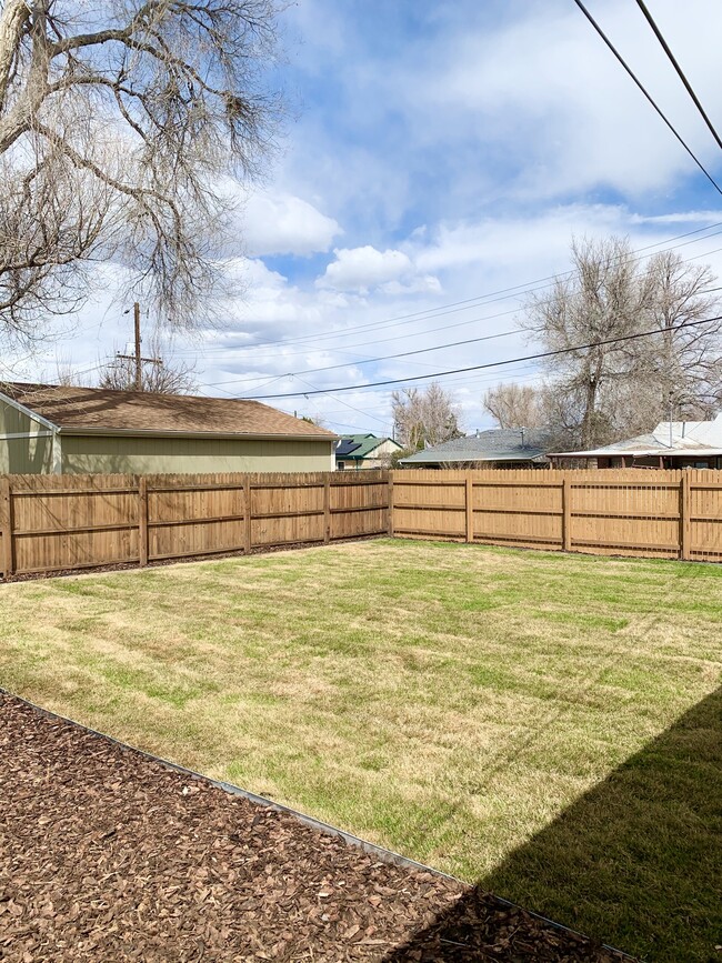 Building Photo - 2630 Olive St