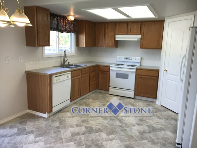 Foto del edificio - Great Nampa Home with Huge Backyard!