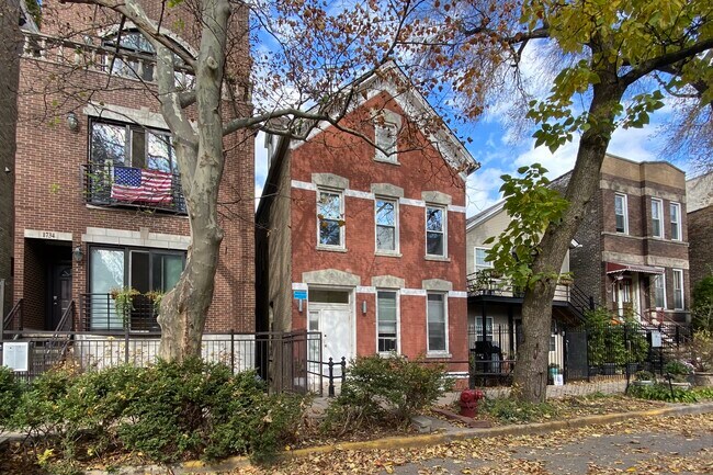 Building Photo - 1732 W Le Moyne St