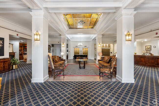 Vestíbulo - Greenbriar at the Altamont senior living