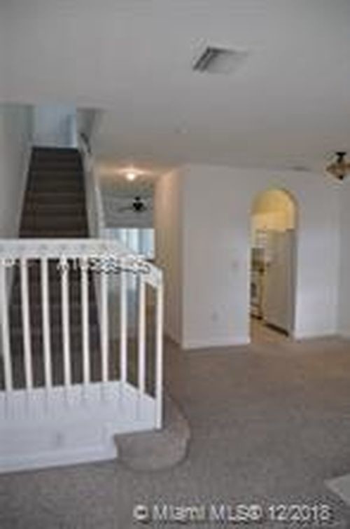 Foto del edificio - 1420 NE 33rd Ave