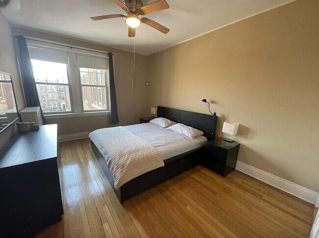 *Pictures are representative samples of the advertised unit. In some cases, the actual units you tou - 28 Alton Pl
