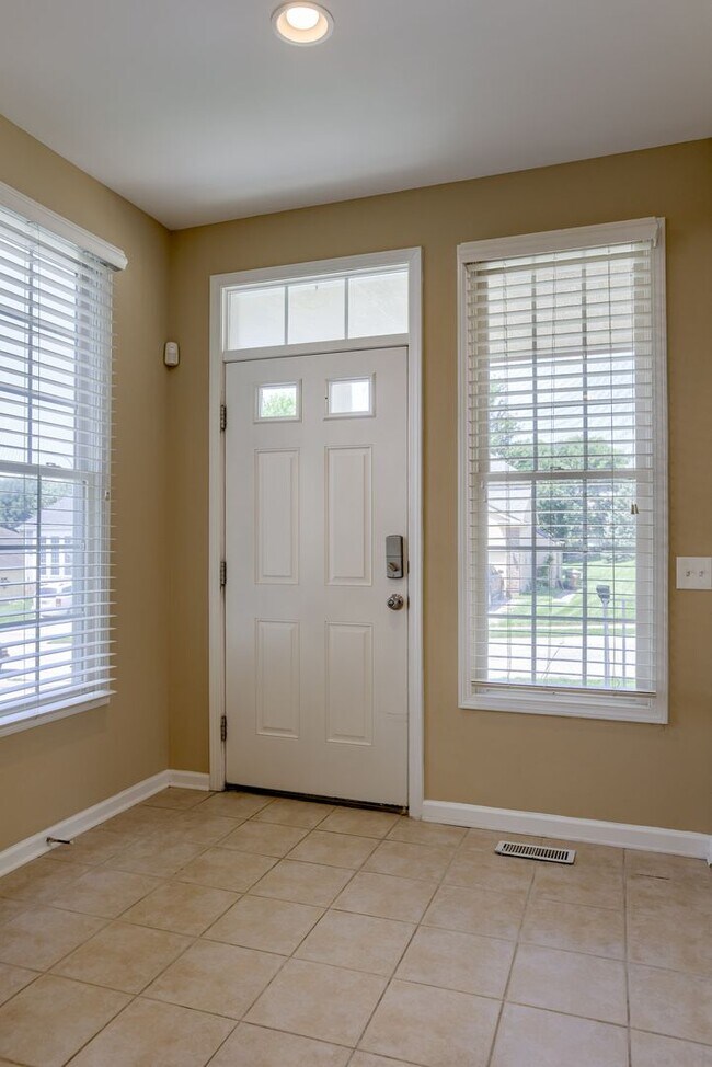 Foto del edificio - Must See 3 Bedroom In Bellevue!!