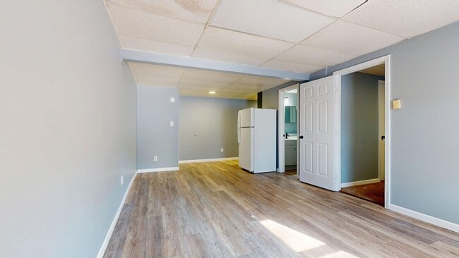 Building Photo - 221 W Union St