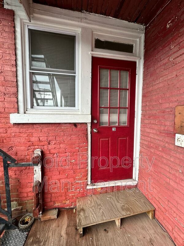 Primary Photo - 925 Cumberland St