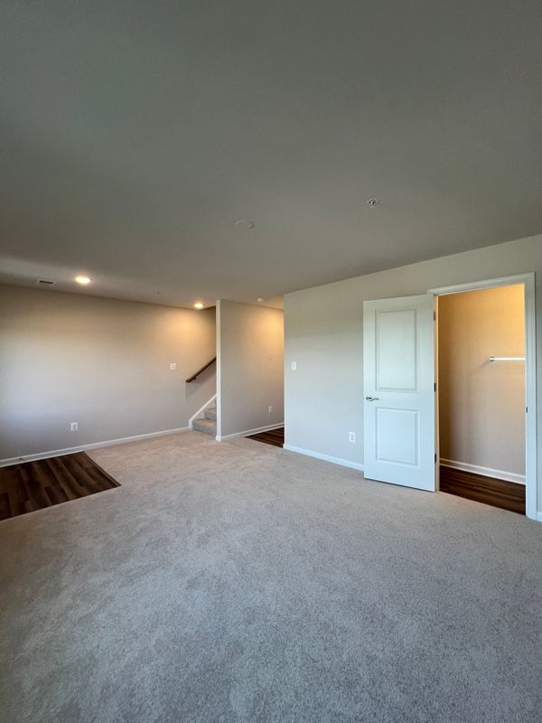 Foto del edificio - 16802 Saint Ridgely Blvd