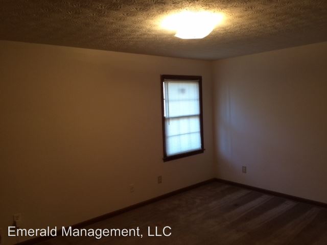 Building Photo - 4991 Mountain Springs Way