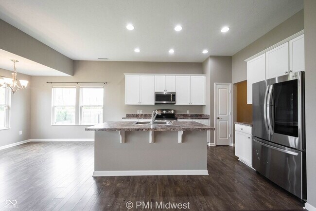 Foto del edificio - 4642 Creighton Ln