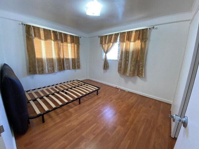 Foto del edificio - 1737 Fern St