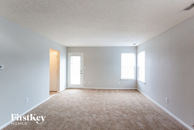 Building Photo - 10320 Liverpool Way