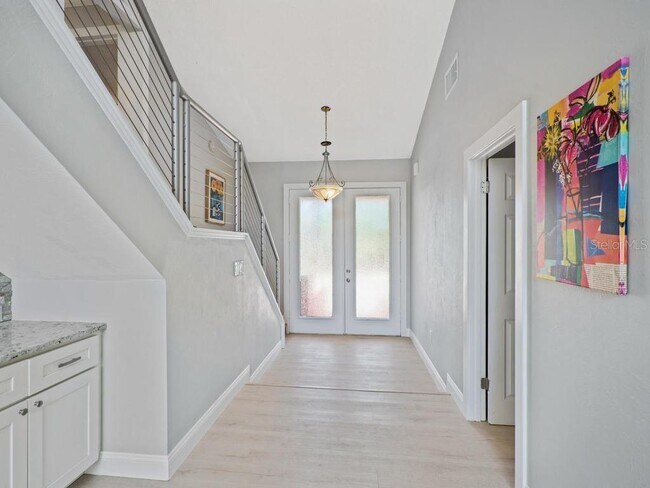 Building Photo - 340 Treasure Boat Way