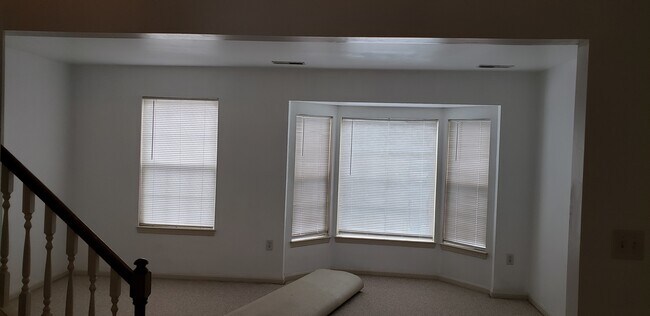 Living room - 13 Acorn Blvd