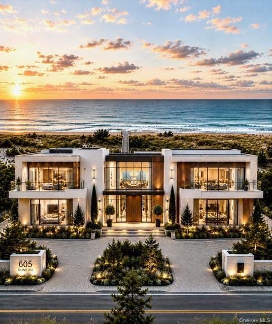 Building Photo - 605 Dune Rd