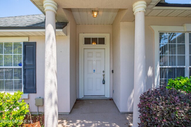 Building Photo - 6567 Chester Park Dr