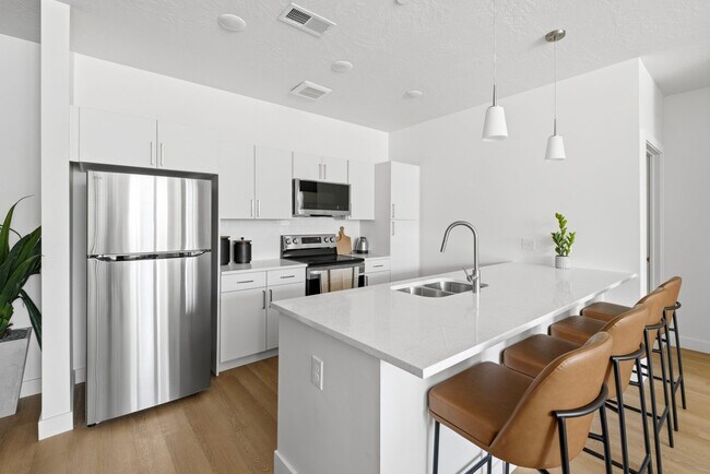 Foto del edificio - The Henley Apartments