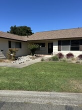 Building Photo - 175 Oak Island Dr