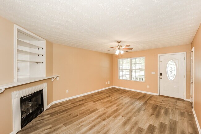 Building Photo - 468 Cathedral Dr