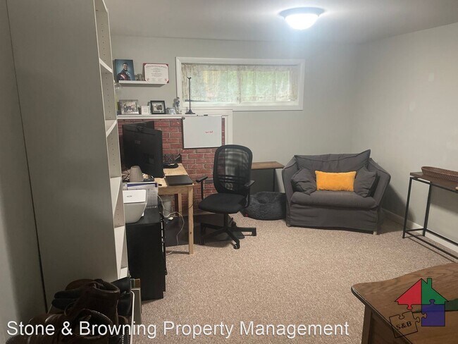 Building Photo - 3 br, 3 bath House - 230 Martindale
