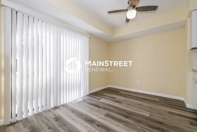 Building Photo - 3 Bedroom Pet-Friendly Home in BLUE SPRINGS, MO with Main Street Renewal
