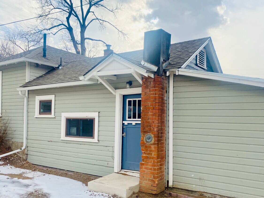 Primary Photo - 24 N Prospect St