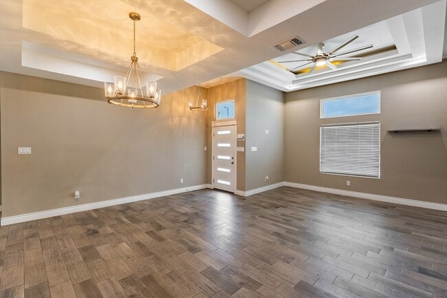 Building Photo - 1817 Rebecca Ln