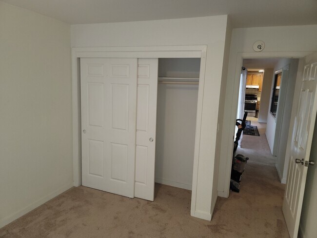 Foto del edificio - 73 Woodrow St