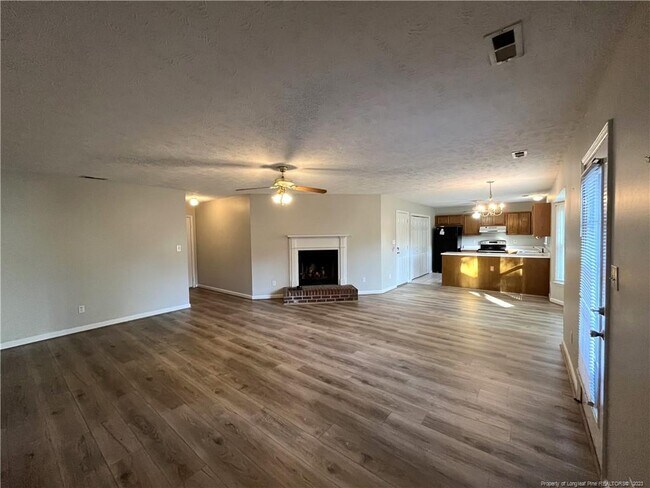 Building Photo - 6801 Pin Oak Ln