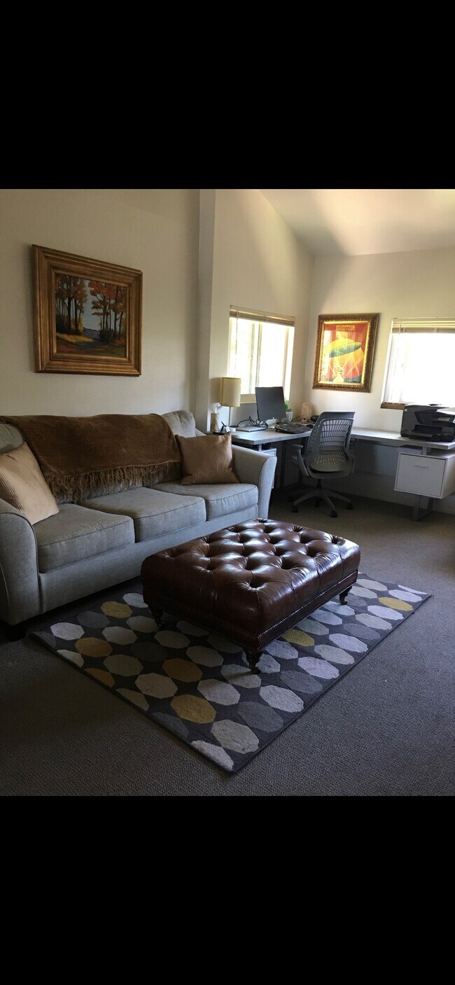 LR with 20 foot ceilings, new carpet - 17052 Pacific Coast Hwy