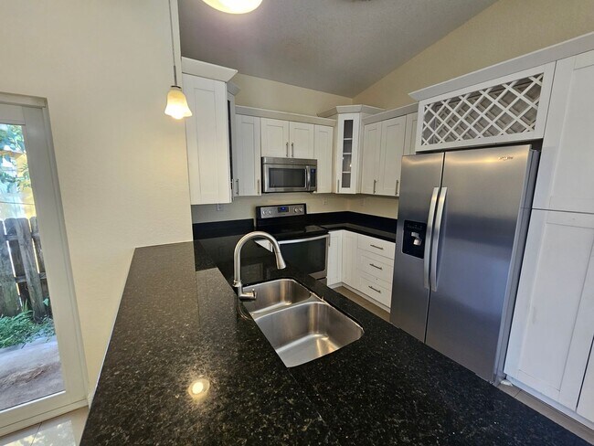 Foto del edificio - 3/2 Townhouse in East Fort Lauderdale