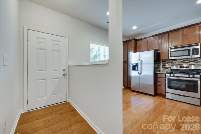 Building Photo - 1430 Harpers Inlet Dr