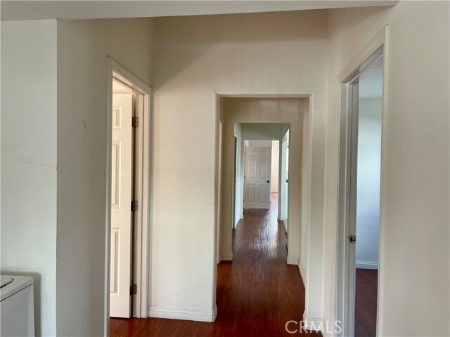 Building Photo - 1142 Irolo St