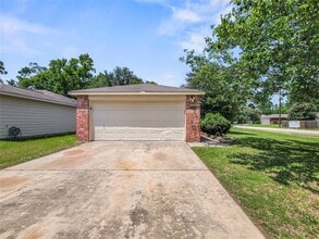 Building Photo - 16393 Many Trees Ln