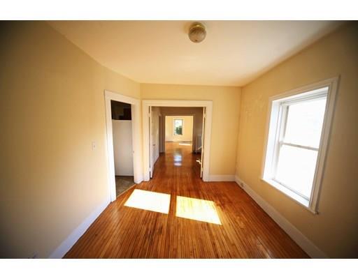 Foto del edificio - 133 Waverly Ave