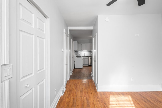 Building Photo - 1616 W Le Moyne St