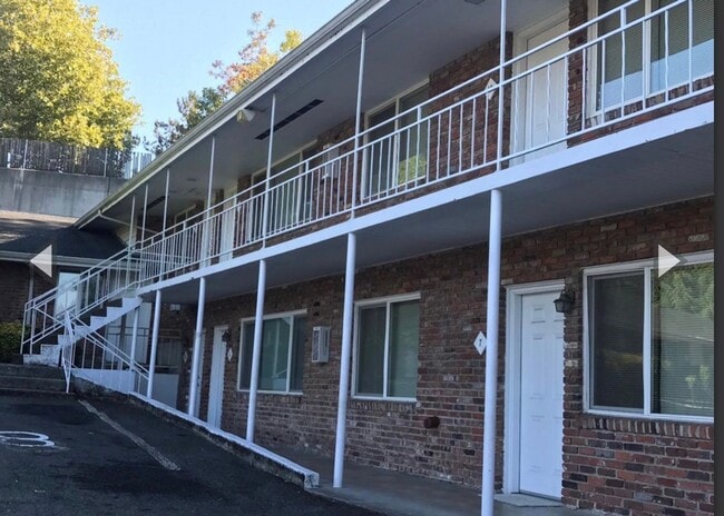 Building Photo - Fantastic quiet location