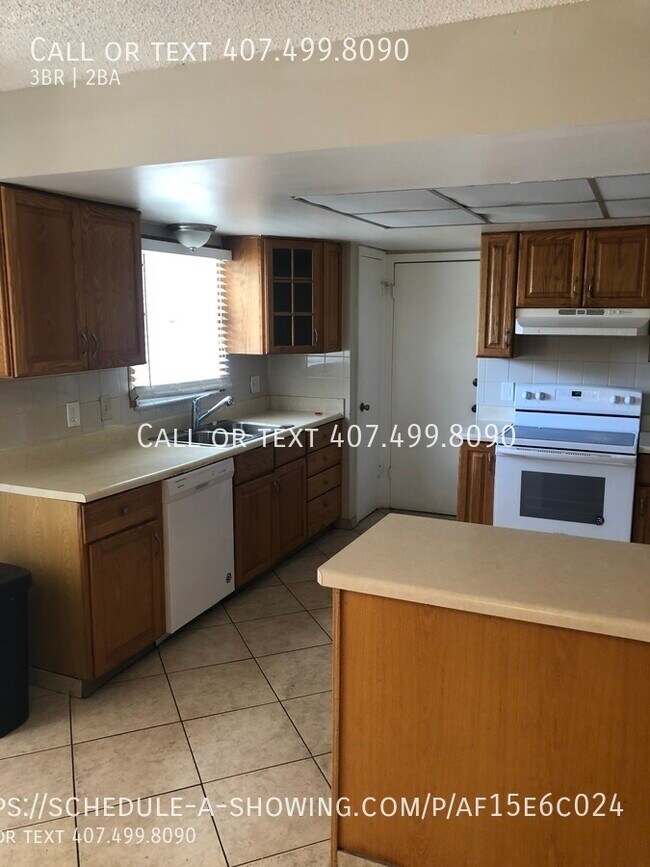 Building Photo - 2713 Moss Grove Blvd. | $1995 | 3 beds, 2 ...
