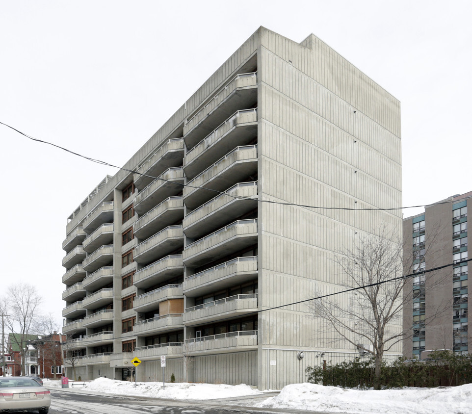 Building Photo - Des Jardins Cooperative d'Appartements Limit