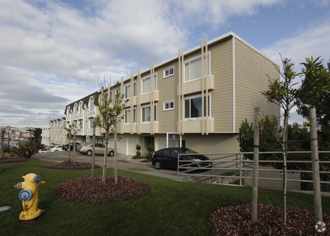 Westlake Village Apartments Daly City, CA