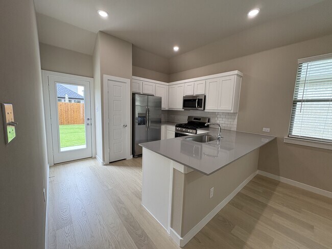 Foto del edificio - 411 Travine Dr