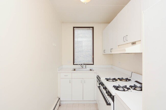 Foto del edificio - 622 W Wellington Ave