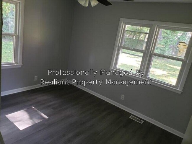 Foto del edificio - 416 Granard Ave